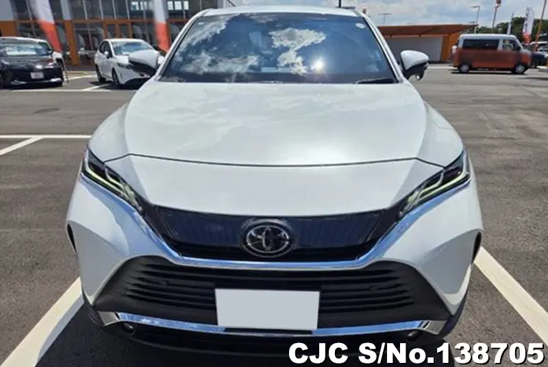 Toyota Harrier in White for Sale Image 4
