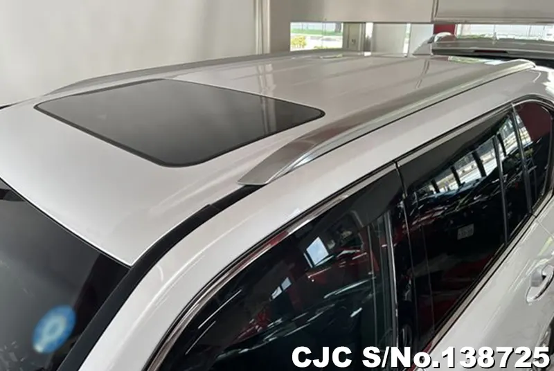 Lexus LX700H in Pearl for Sale Image 11
