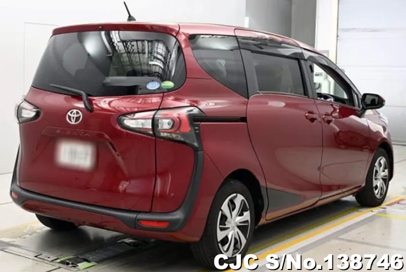 Toyota Sienta in Red for Sale Image 2