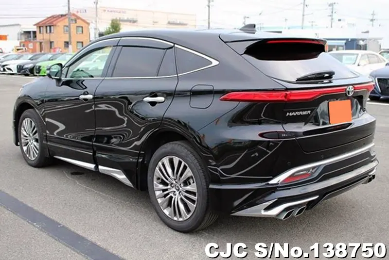 Toyota Harrier in Black for Sale Image 1
