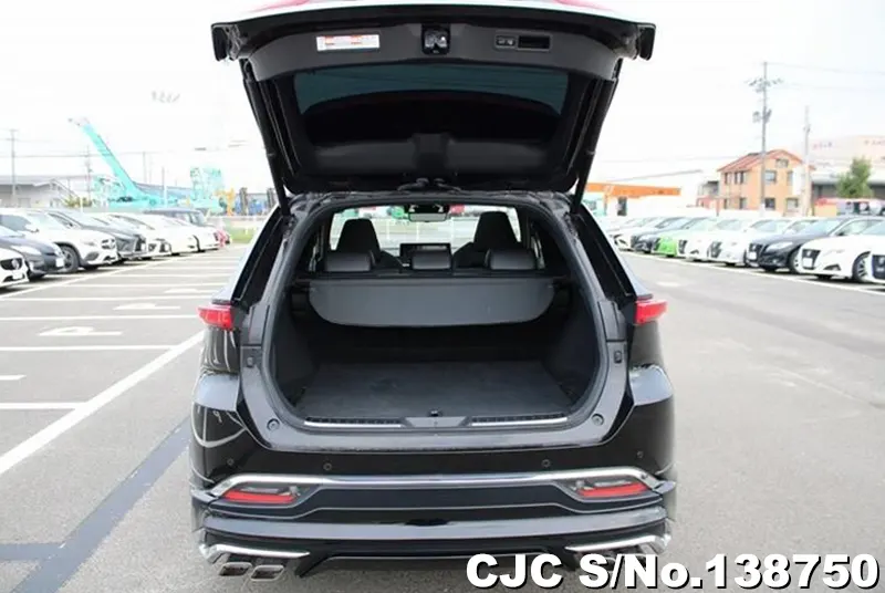 Toyota Harrier in Black for Sale Image 7