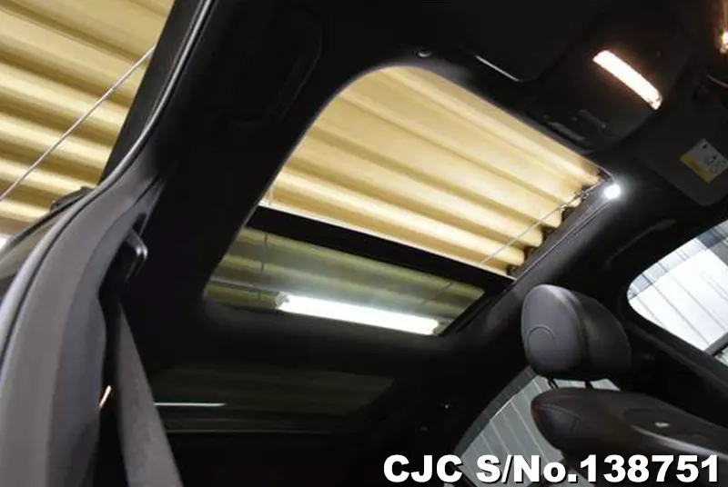 Mercedes Benz E Class in Black for Sale Image 13