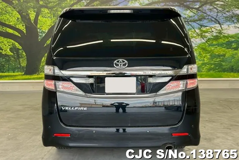 Toyota Alphard in Black for Sale Image 4