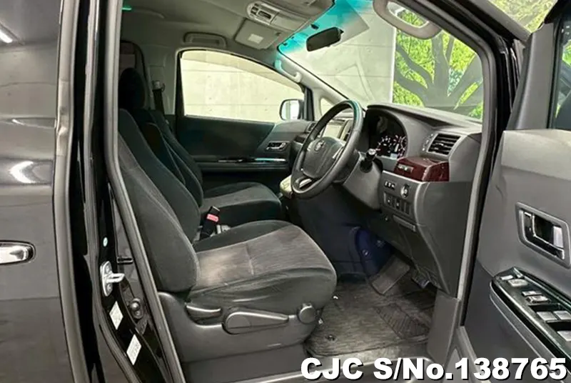 Toyota Alphard in Black for Sale Image 8