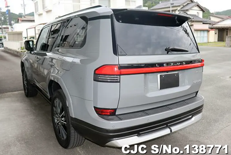 Lexus GX 550 in Gray for Sale Image 1