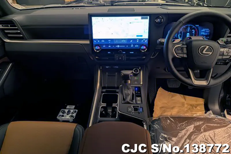 Lexus GX 550 in Black for Sale Image 9
