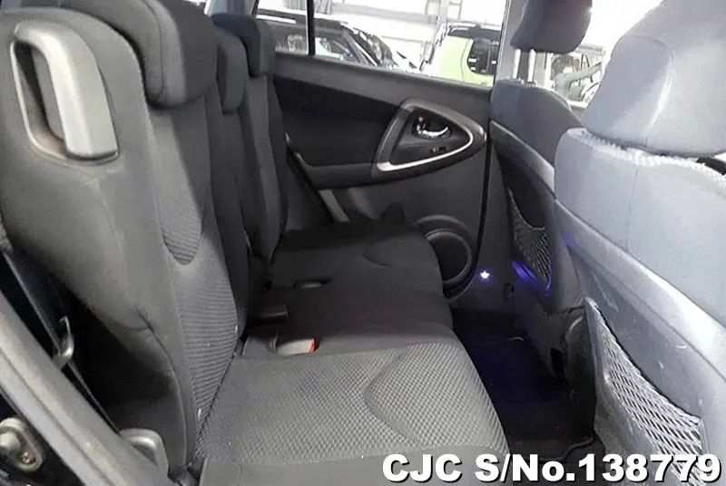 Toyota Rav4 in Black for Sale Image 8