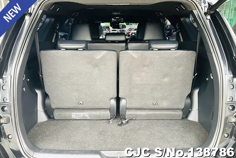 Toyota Fortuner in Black for Sale Image 6