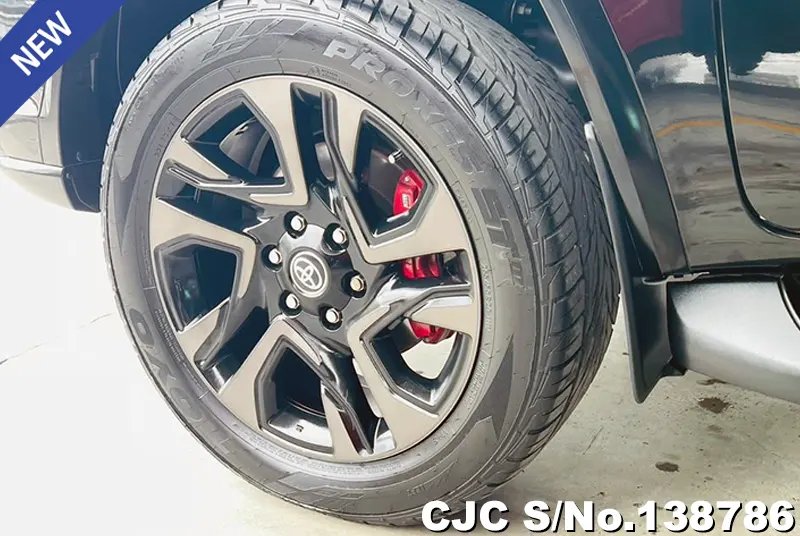 Toyota Fortuner in Black for Sale Image 15