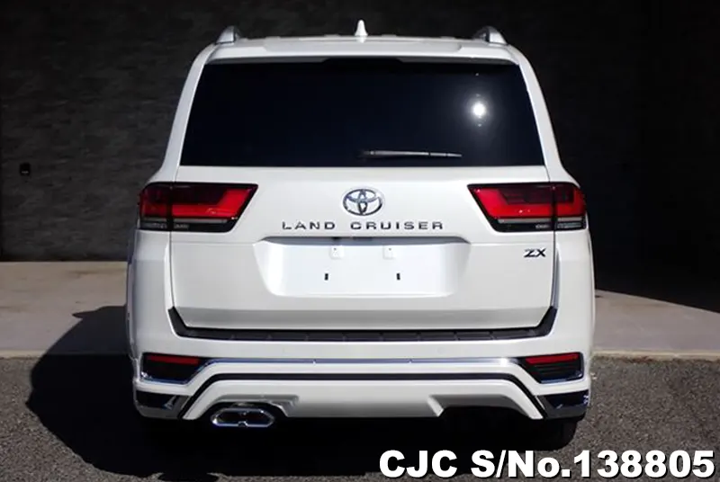 Toyota Land Cruiser in Pearl for Sale Image 5