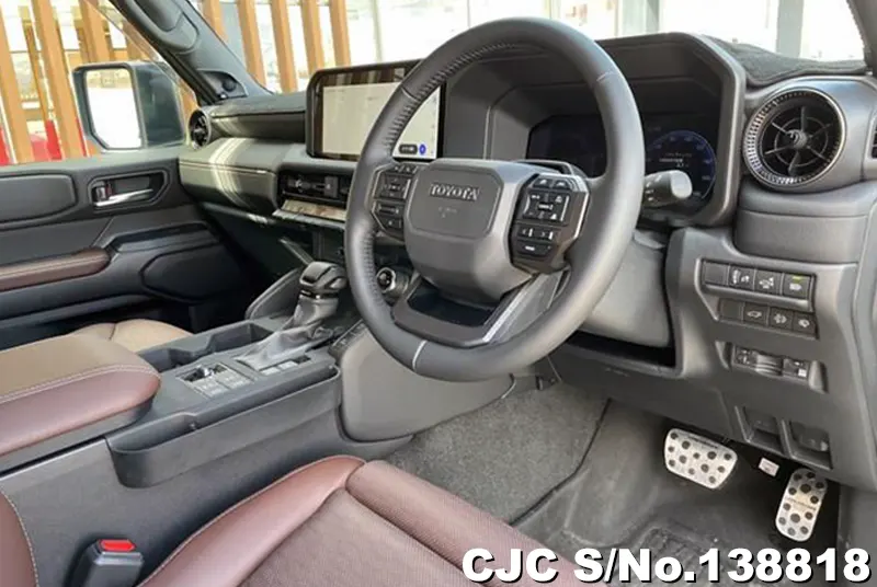 Toyota Land Cruiser 250 in Pearl for Sale Image 3