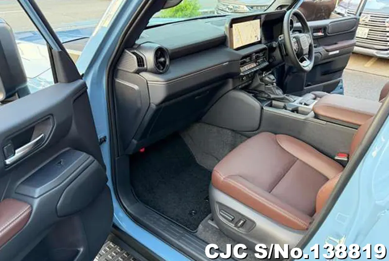 Toyota Land Cruiser 250 in Blue for Sale Image 12