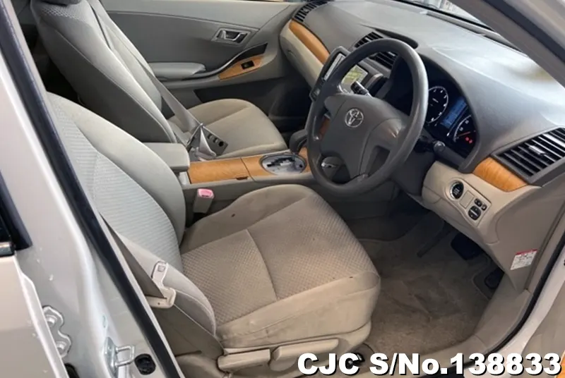 Toyota Premio in White for Sale Image 4