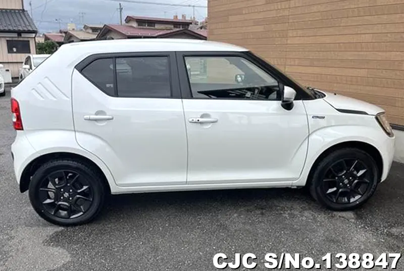 Suzuki Ignis in White for Sale Image 6