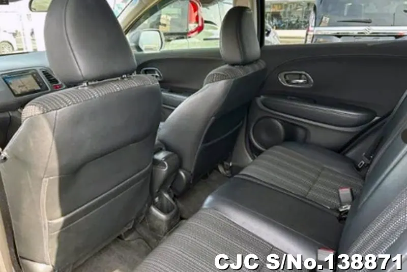 Honda Vezel in Black for Sale Image 10