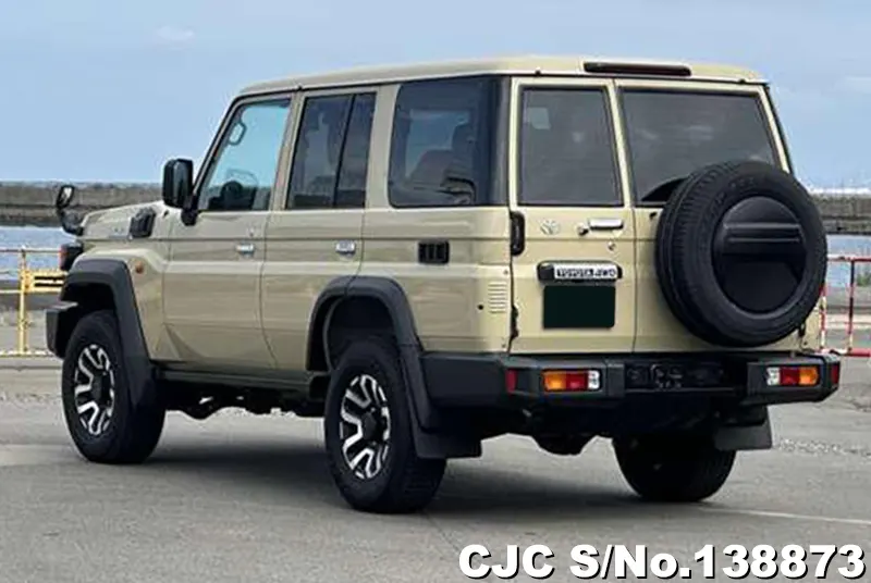 Toyota Land Cruiser in Brown for Sale Image 1