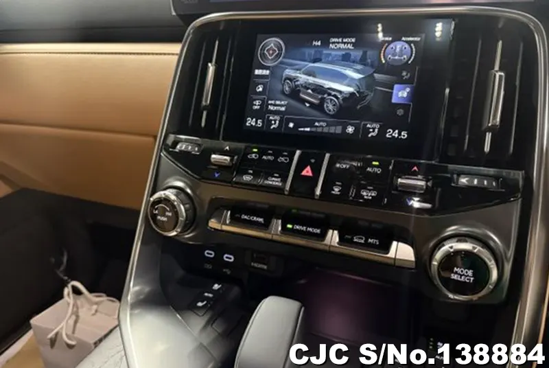 Lexus LX700H in Yellow for Sale Image 9