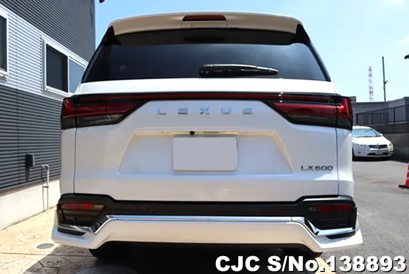 Lexus LX 600 in Pearl for Sale Image 4