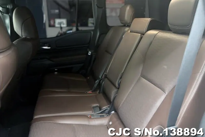 Toyota Land Cruiser 250 in Gray for Sale Image 10