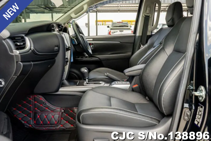 Toyota Fortuner in Black for Sale Image 5