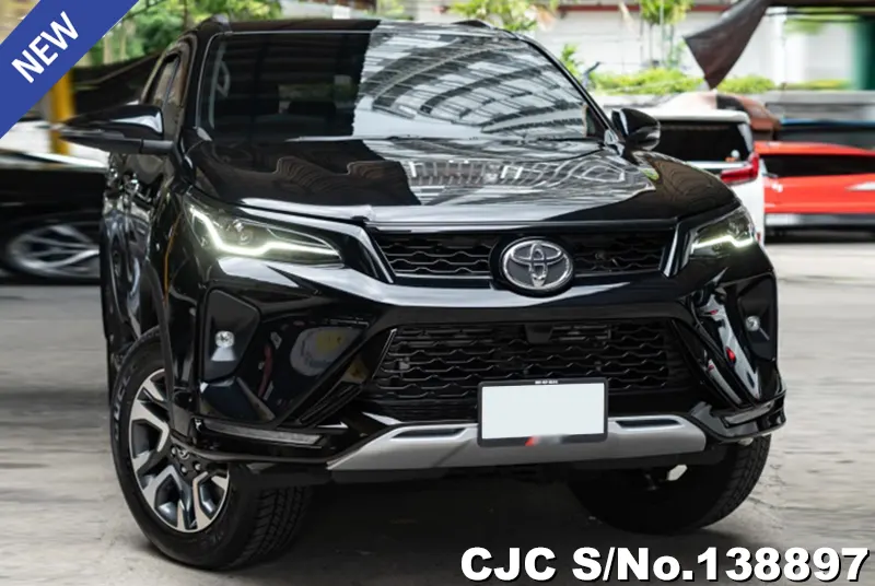 Toyota / Fortuner 2025