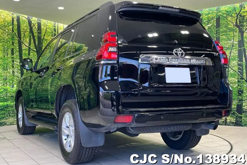 Toyota Land Cruiser Prado in Black for Sale Image 1
