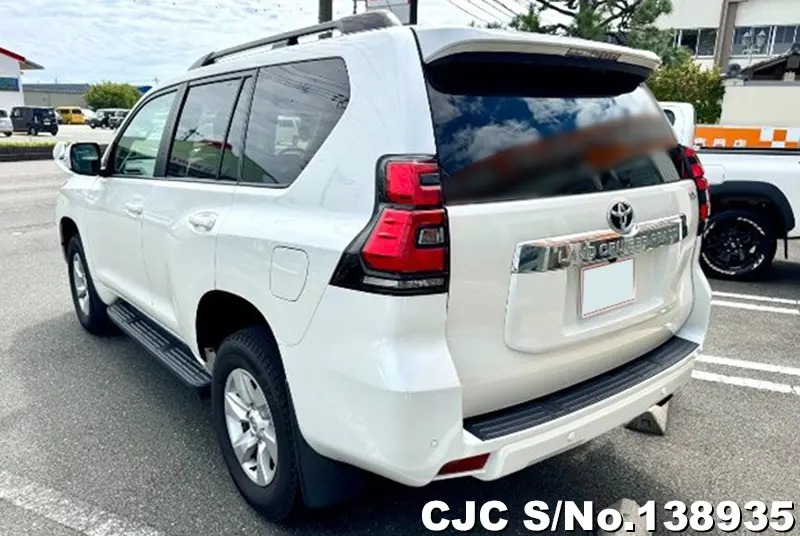 Toyota Land Cruiser Prado in Pearl for Sale Image 1