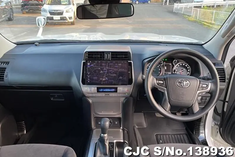 Toyota Land Cruiser Prado in Pearl for Sale Image 2