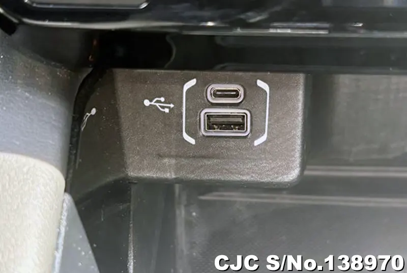 Chrysler Jeep Commander in Black for Sale Image 19