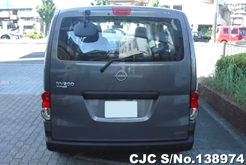 Nissan NV200 in Gray for Sale Image 4