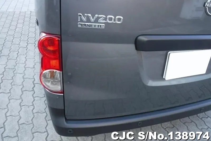 Nissan NV200 in Gray for Sale Image 14