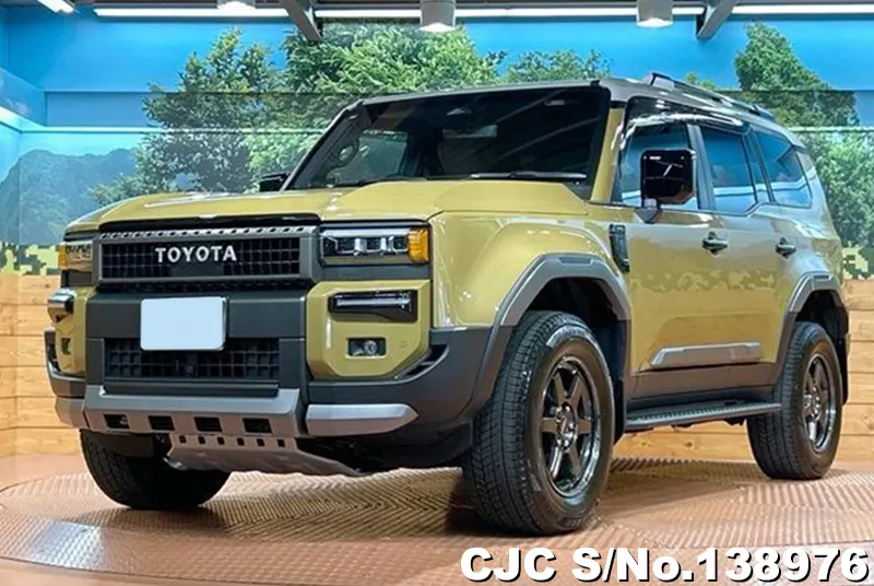 Toyota Land Cruiser 250 in Yellow for Sale Image 3