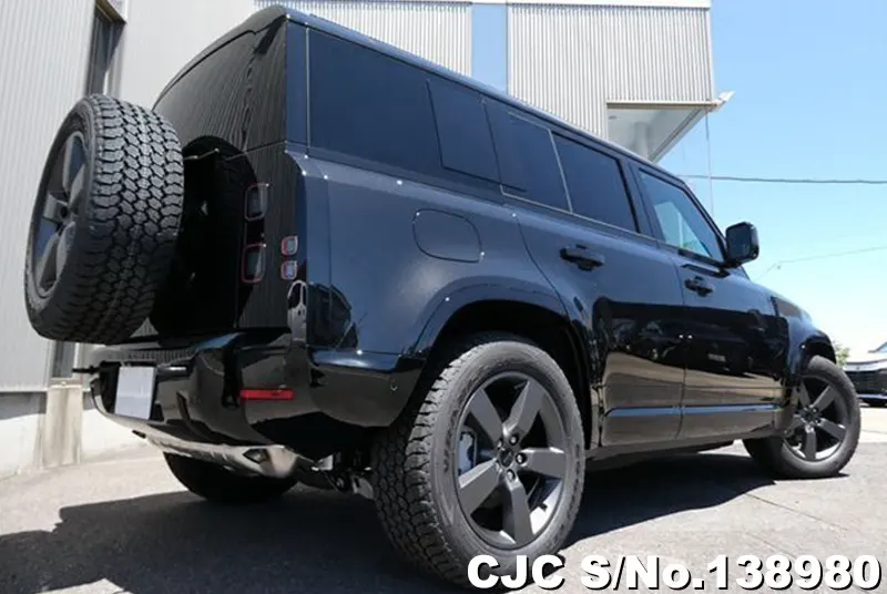 Land Rover Defender in Black for Sale Image 2