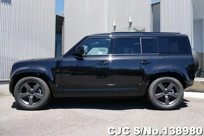 Land Rover Defender in Black for Sale Image 7