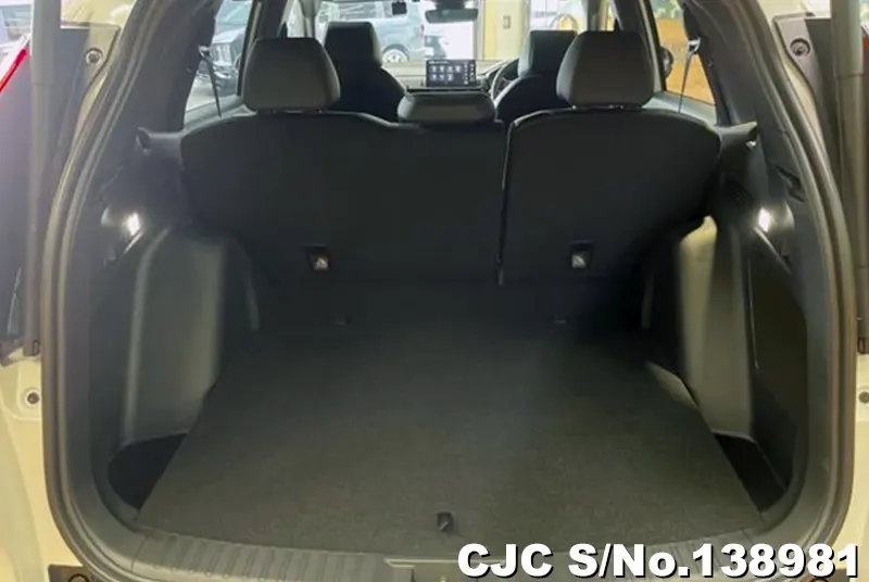 Honda CRV in Pearl for Sale Image 8