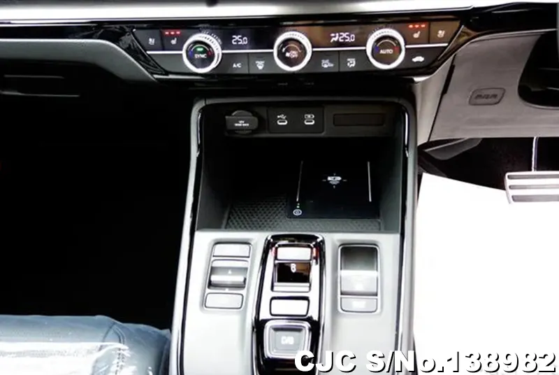 Honda CRV in Gray for Sale Image 20