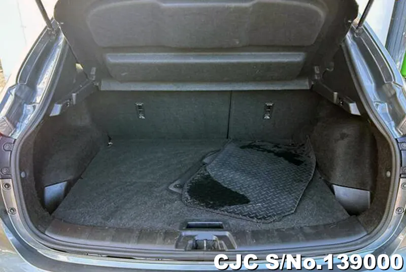 Nissan Qashqai in Gray for Sale Image 5