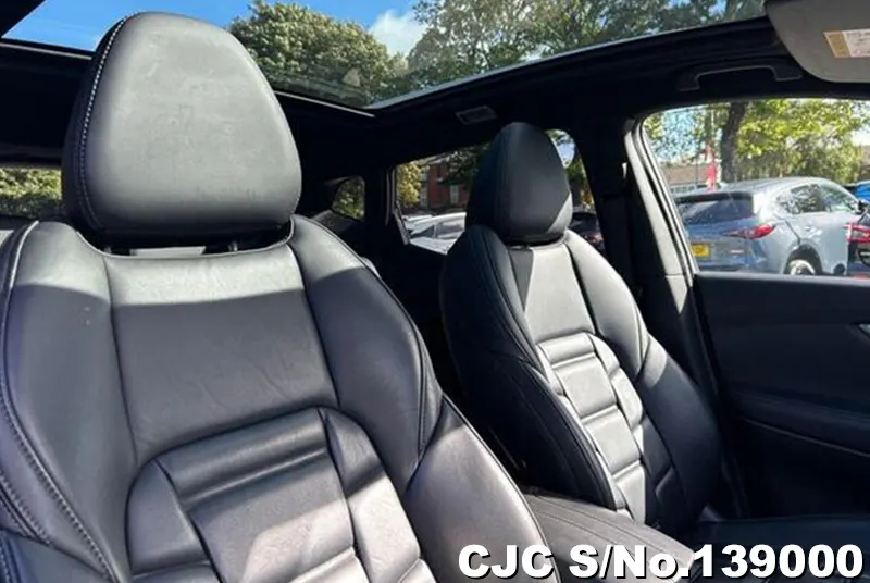 Nissan Qashqai in Gray for Sale Image 11