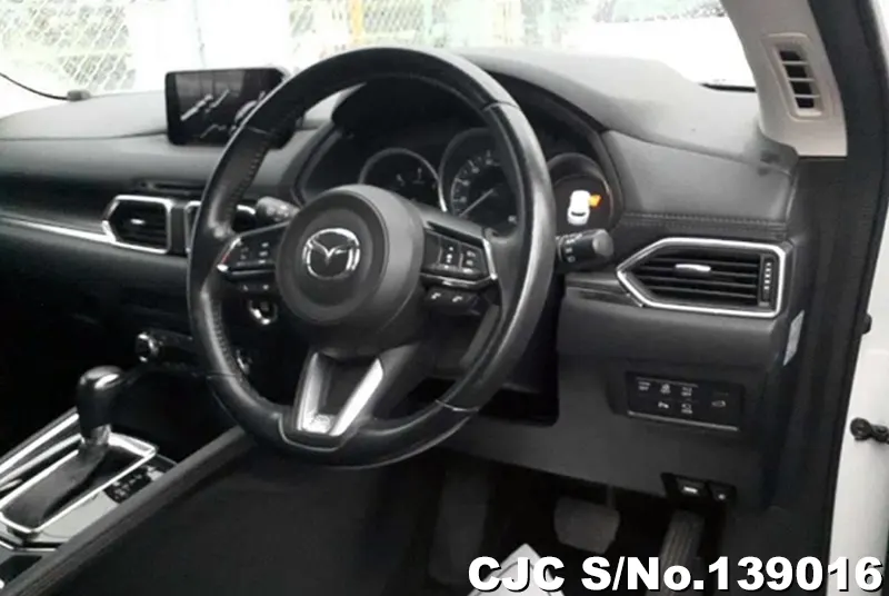 Mazda CX-5 in White Pearl for Sale Image 8