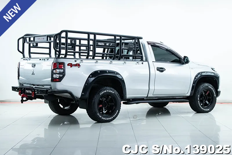 Mitsubishi Triton in White for Sale Image 1