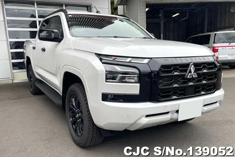 Mitsubishi / Triton 2026