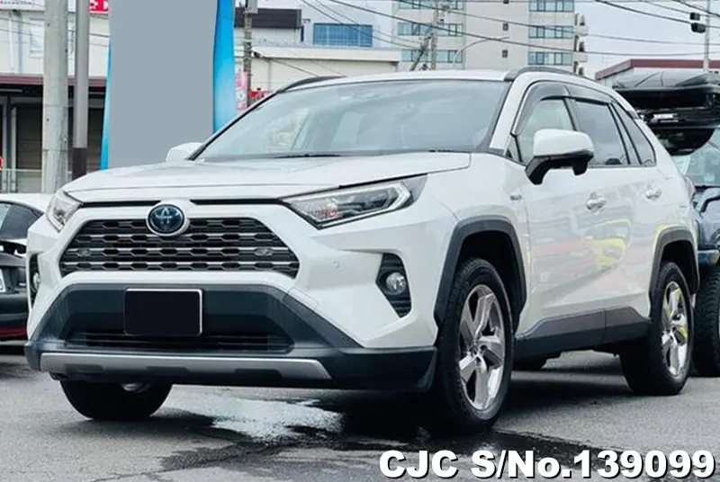 Toyota Rav4 in White for Sale Image 3