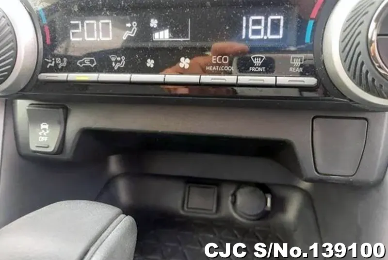 Toyota Rav4 in Black for Sale Image 18