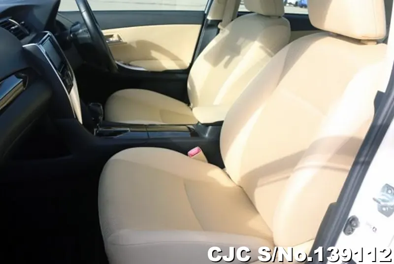Toyota Allion in White for Sale Image 9
