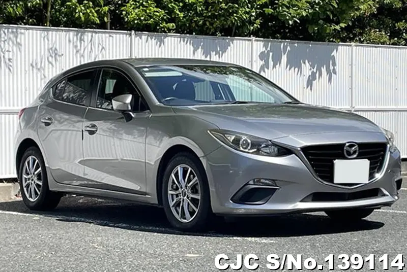 Mazda / Axela 2015