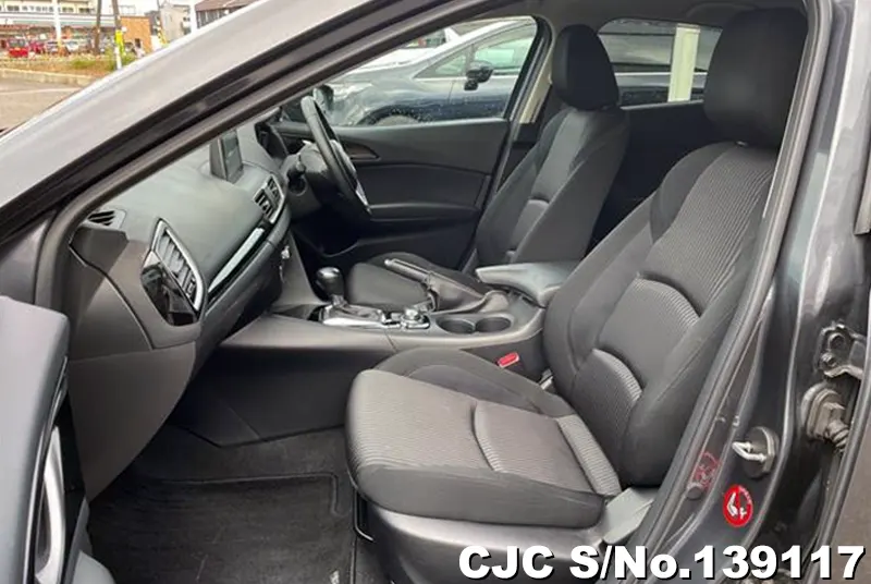 Mazda Axela in Gray for Sale Image 10