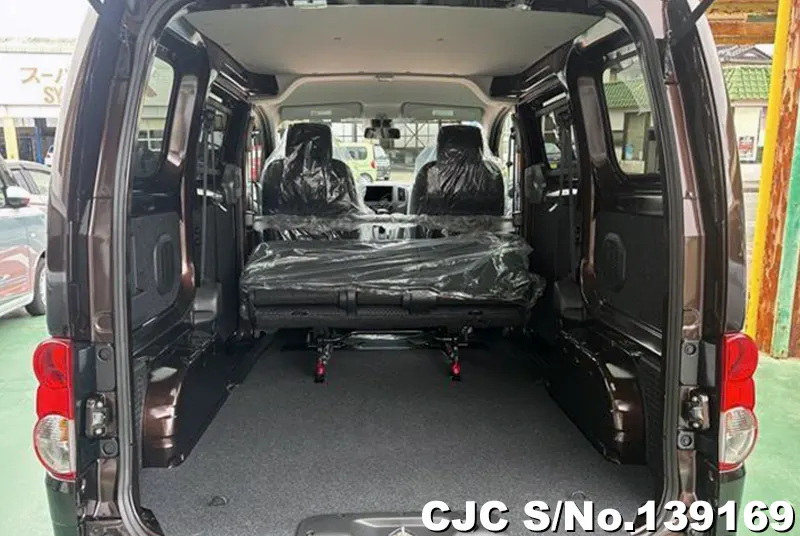 Nissan NV200 in Brown for Sale Image 4