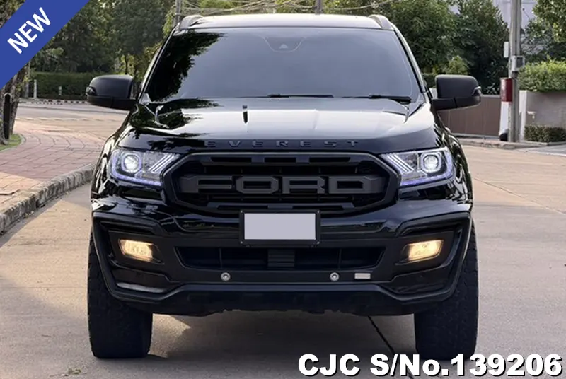 Ford Everest in Black for Sale Image 4