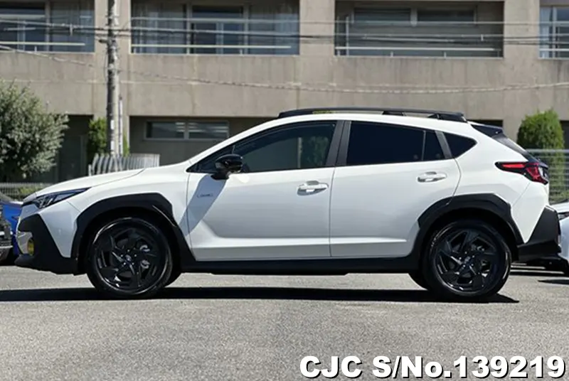 Subaru Crosstrek in White for Sale Image 4