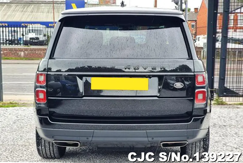 Land Rover Range Rover in Black for Sale Image 5